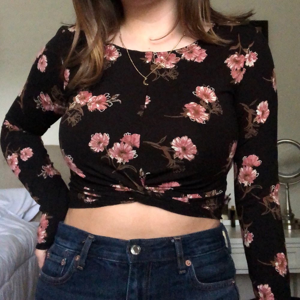 Long Sleeve Crop Top